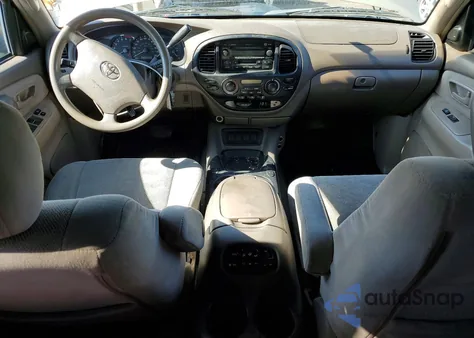 2005 Toyota Sequoia Sr5 from USA, damaged, VIN 5TDZT34A85S245359